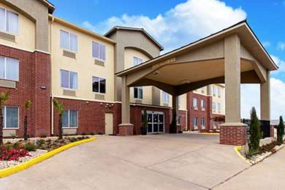 Comfort Inn & Suites And Suites Fredericksburg 3