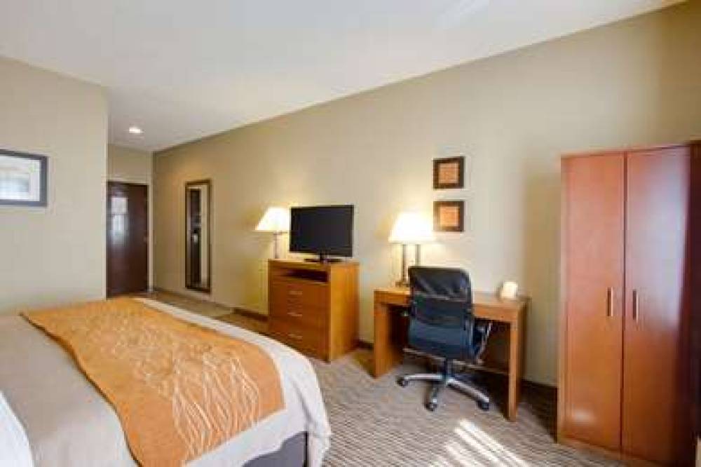 COMFORT INN & SUITES BELLEVUE - OMA 6