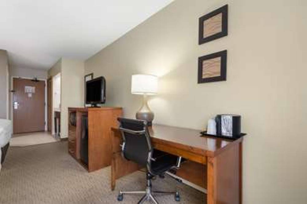 Comfort Inn & Suites Black River Falls I-94 9