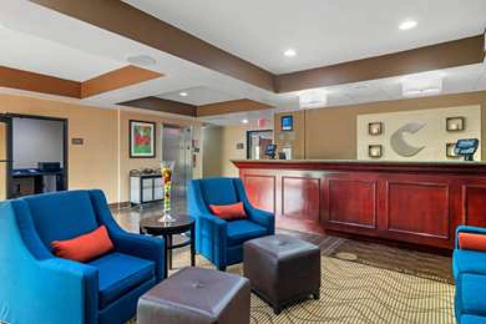 Comfort Inn & Suites 5