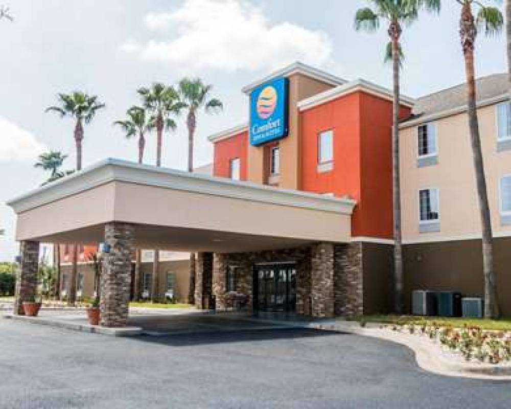 Comfort Inn & Suites 3