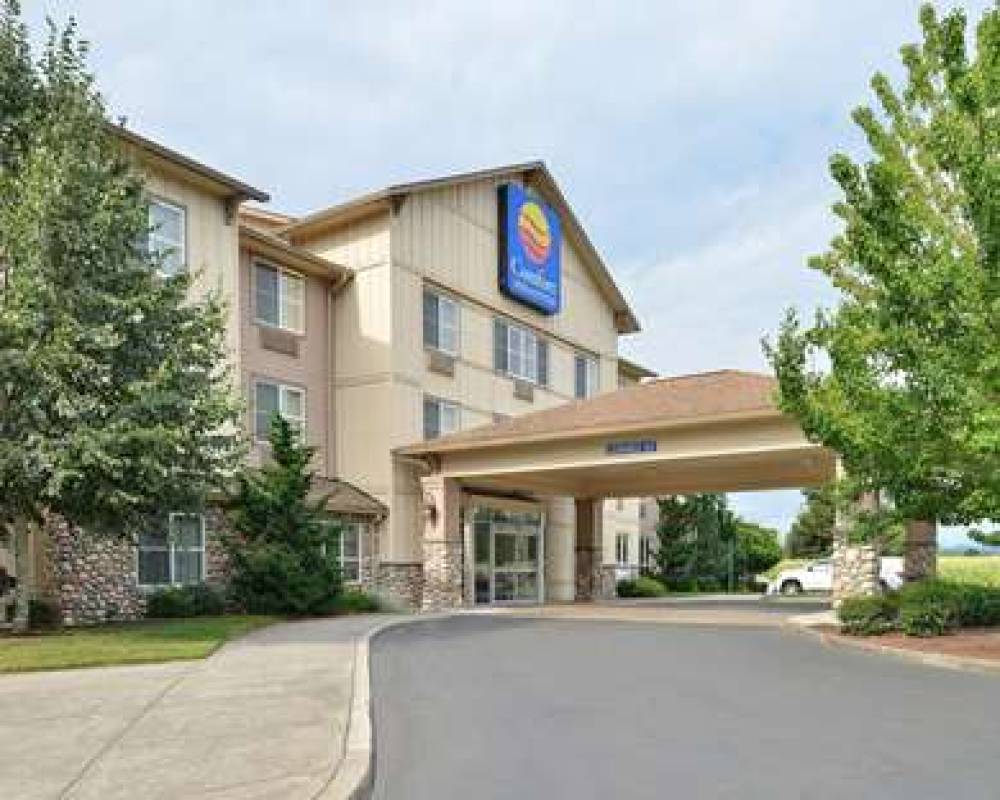 Comfort Inn & Suites 2