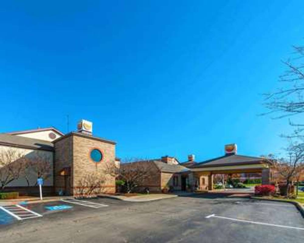 Comfort Inn & Suites 2