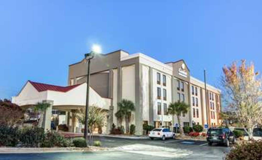 Comfort Inn & Suites 5