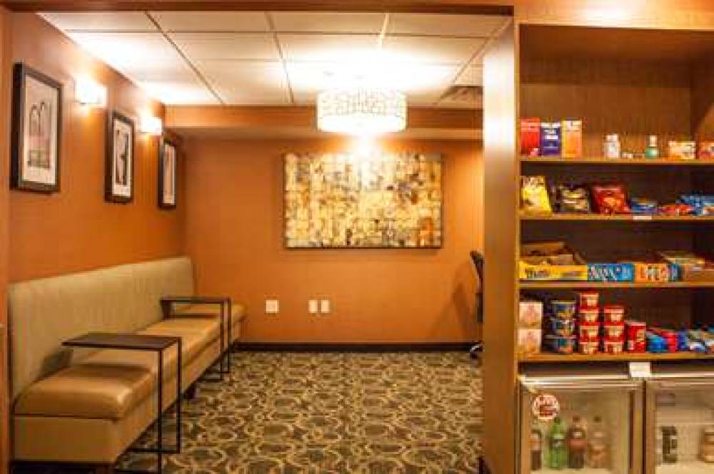 COMFORT INN & SUITES COPLEY AKRON 5