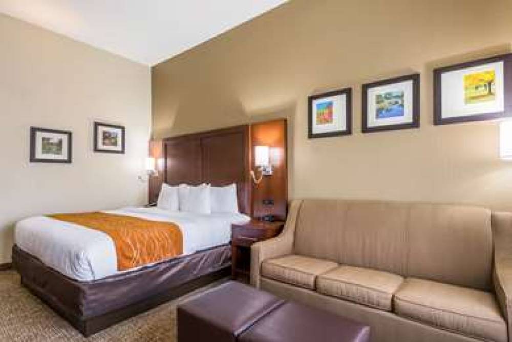 COMFORT INN & SUITES DAYTON NORTH 6