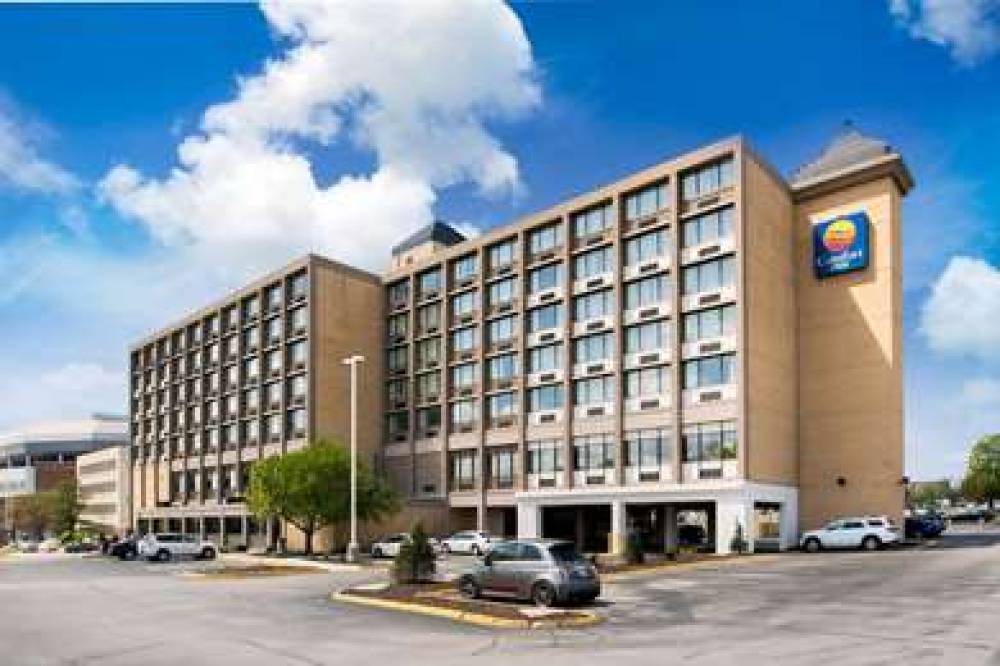 COMFORT INN & SUITES EVENT CENTER 2