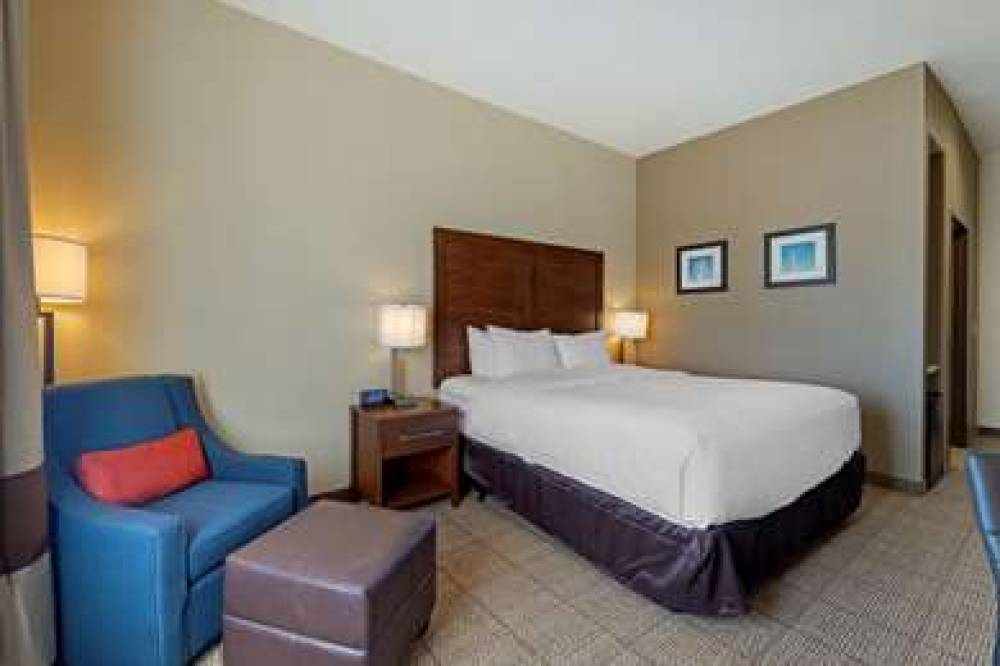 COMFORT INN & SUITES HARRAH 10