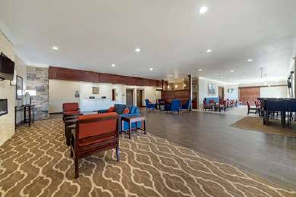 COMFORT INN & SUITES HARRAH 6