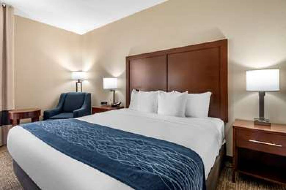 COMFORT INN & SUITES JUNCTION CITY 9