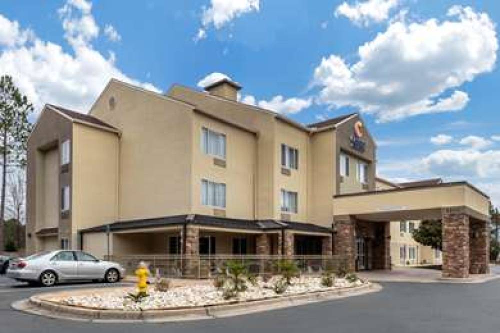 Comfort Inn & Suites Montgomery East Carmichael Rd 2