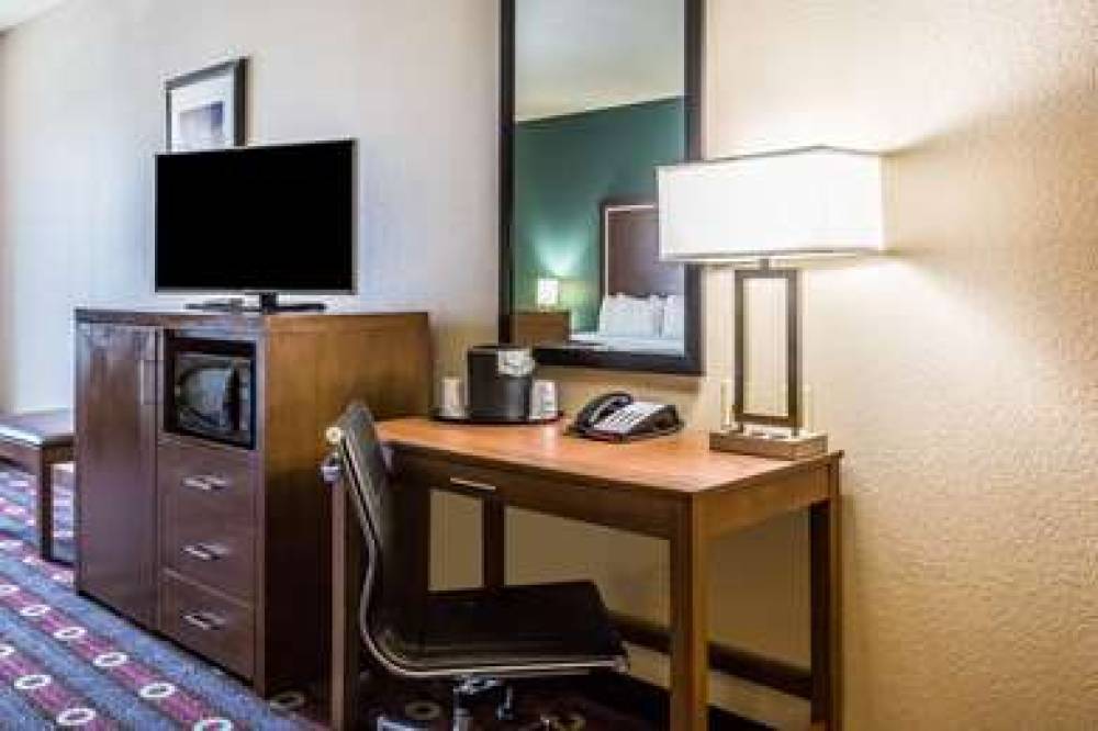 Comfort Inn & Suites Newcastle - Oklahoma City 5