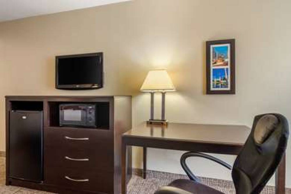 Comfort Inn & Suites Perry National Fairgrounds Area 8