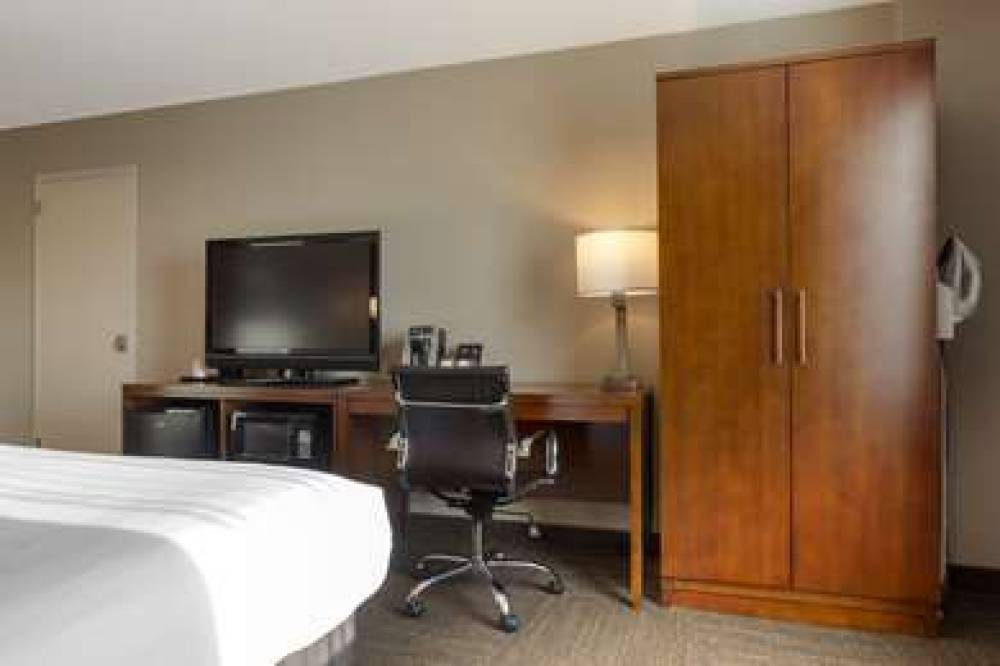 COMFORT INN & SUITES PRESIDENTIAL 8