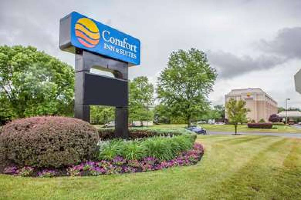 Comfort Inn & Suites Somerset New Brunswick