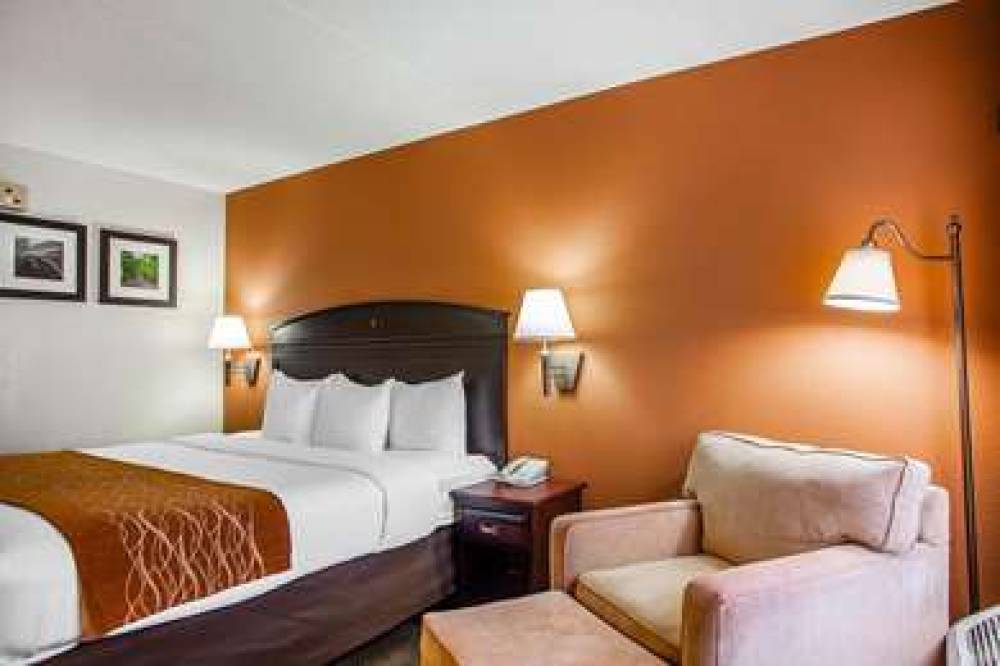 Comfort Inn & Suites Somerset - New Brunswick 9