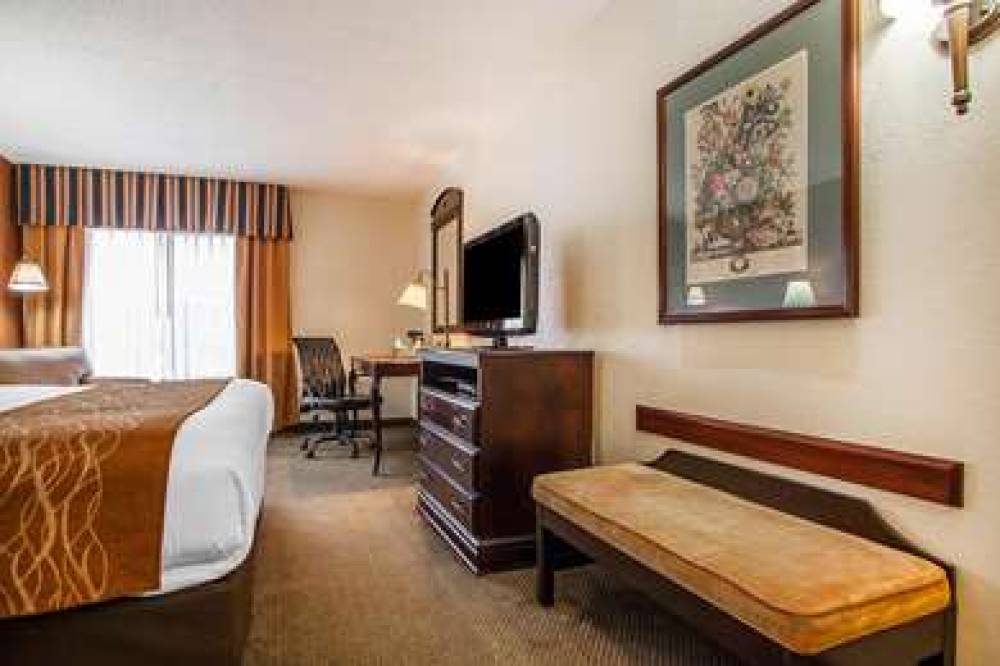 Comfort Inn & Suites Somerset - New Brunswick 7