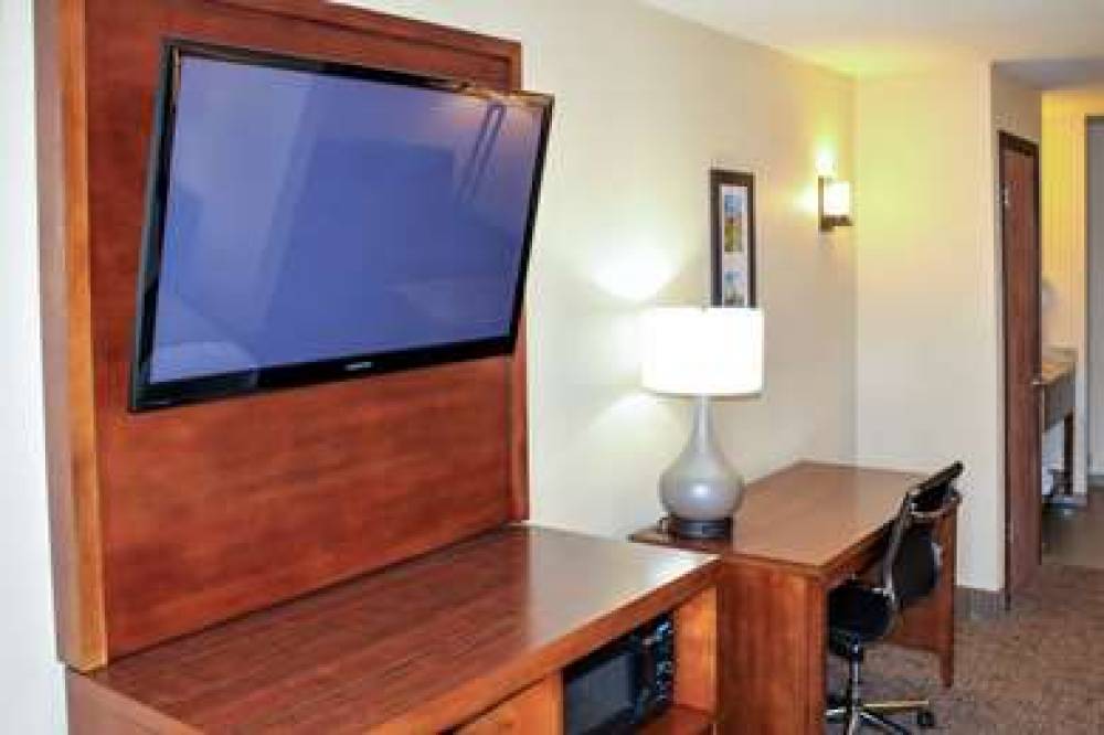 Comfort Inn & Suites St. Louis - Chesterfield 5