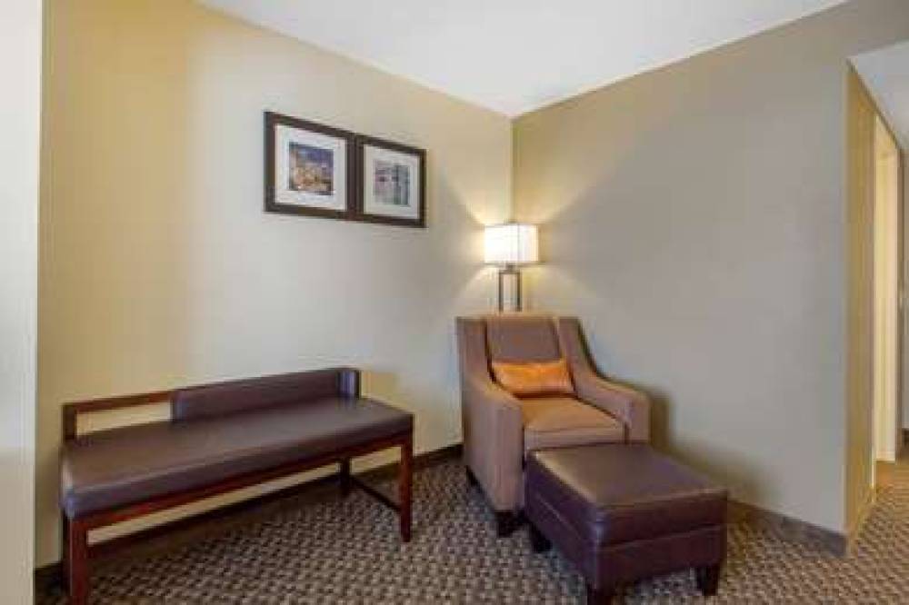 COMFORT INN & SUITES SW HOUSTON SUG 7