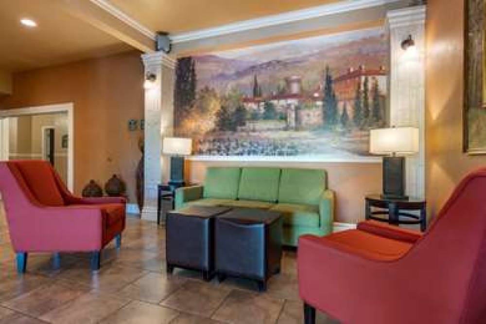 Comfort Inn & Suites Ukiah Mendocino County 3