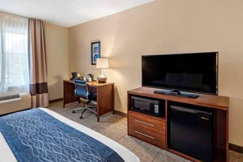 Comfort Inn & Suites Virginia Beach - Norfolk Airport 7