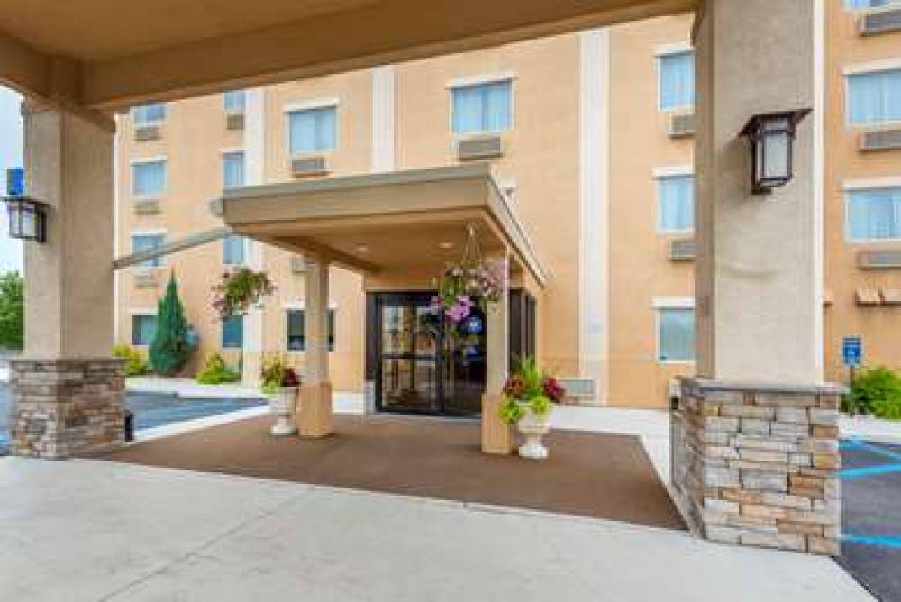 Comfort Inn & Suites Wilkes Barre - Arena 1