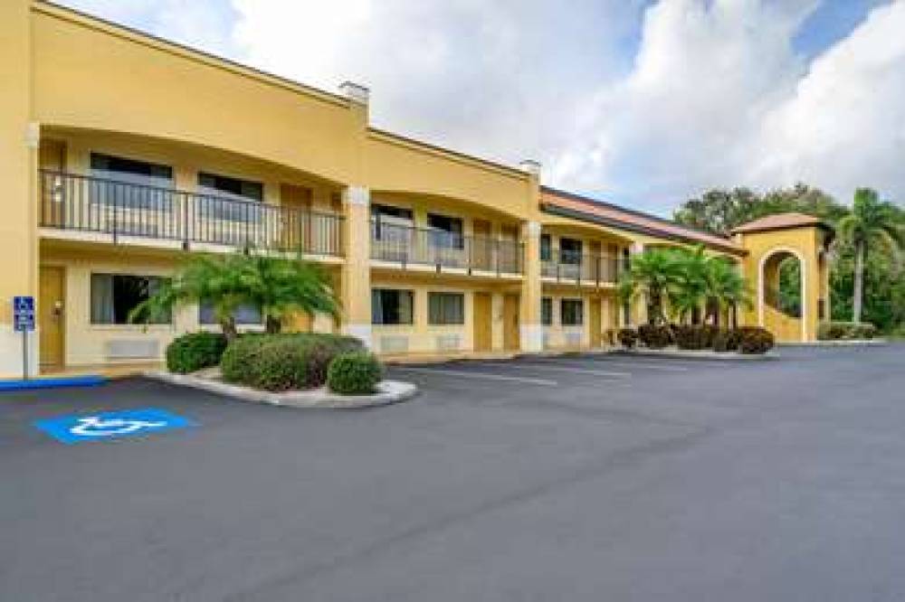 Comfort Inn Sun City Center-Tampa South 3