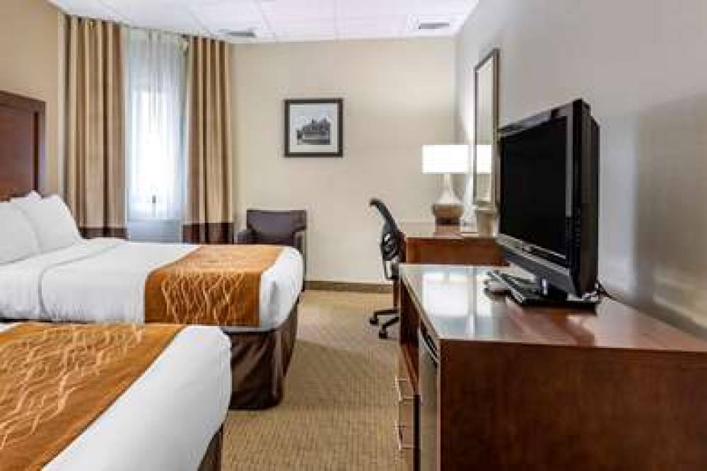 COMFORT INN SYOSSET-LONG ISLAND 6