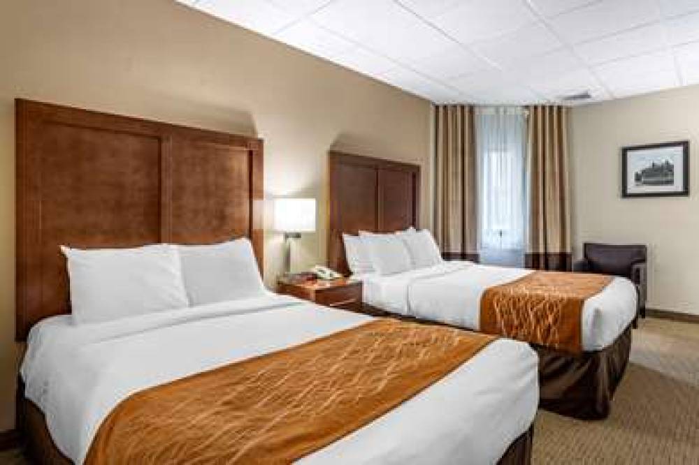 COMFORT INN SYOSSET-LONG ISLAND 5