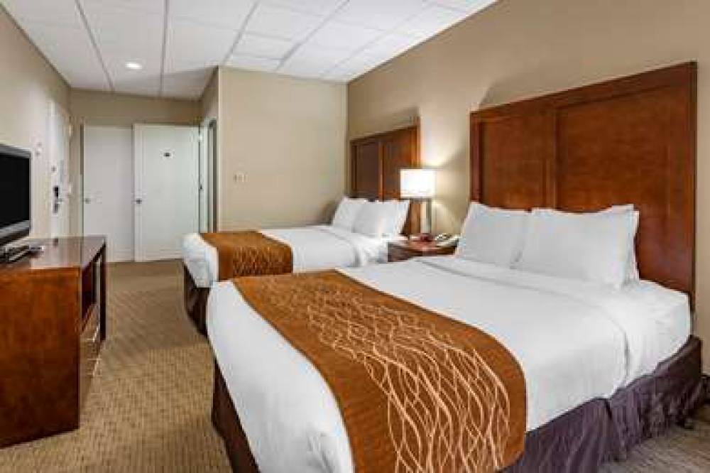 COMFORT INN SYOSSET-LONG ISLAND 7