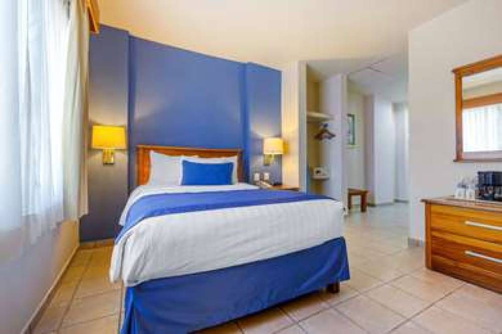 Comfort Inn Tampico 8