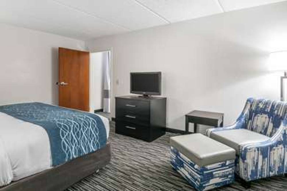 Comfort Inn University 9