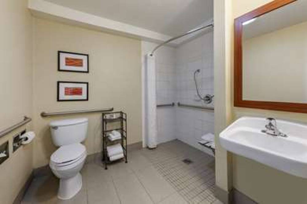 Comfort Inn Ventura Beach 7