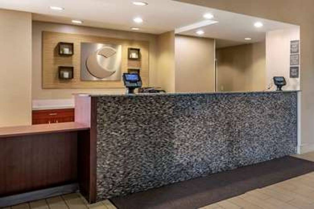 Comfort Inn Warren 3