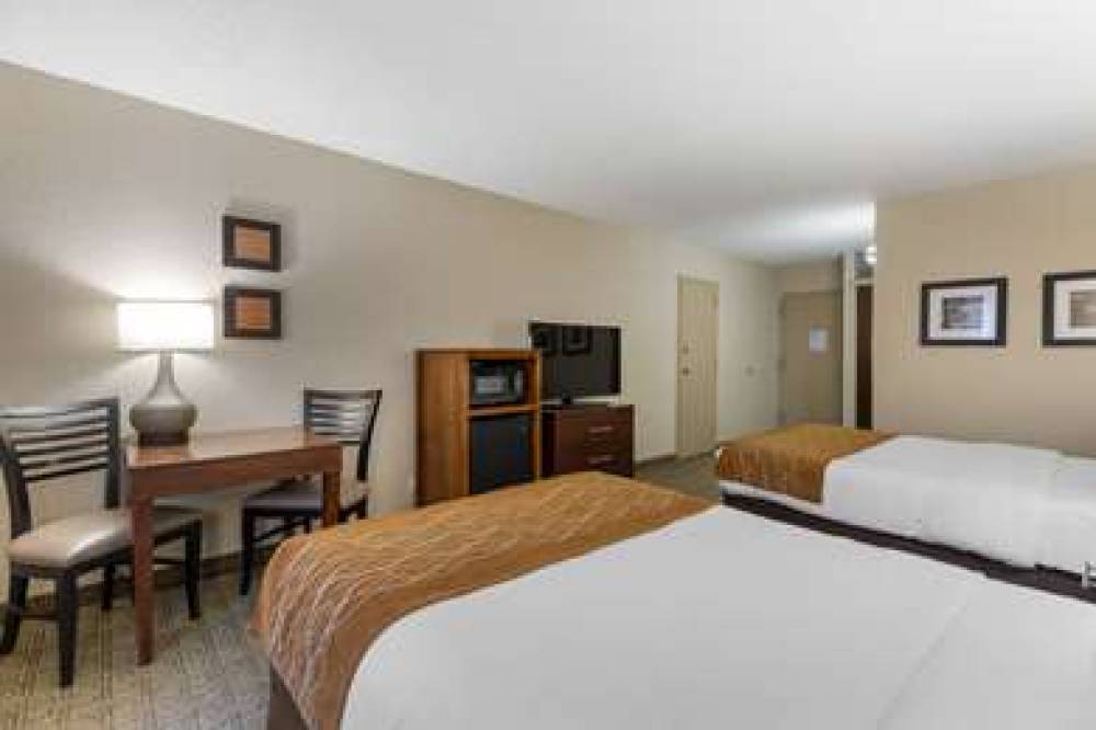 Comfort Inn Westport 8