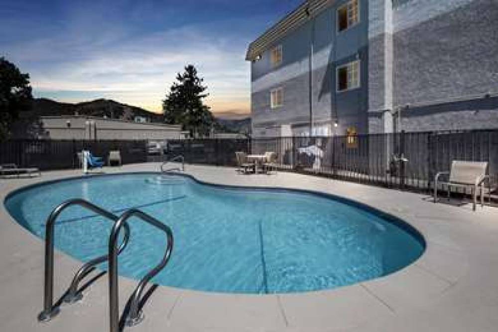 Comfort Inn Yreka 6