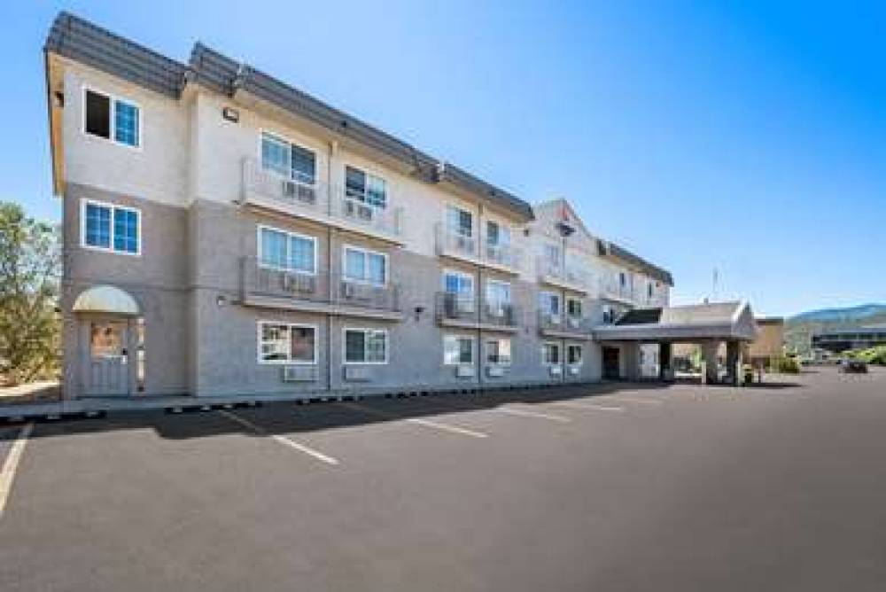 Comfort Inn Yreka 1