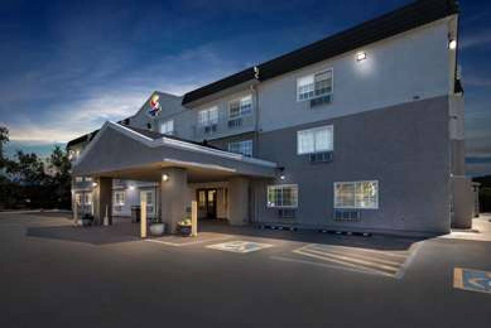 Comfort Inn Yreka 5