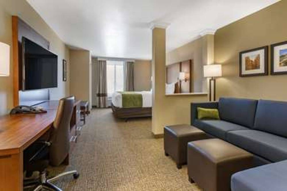 COMFORT SUITES ALBUQUERQUE AIRPORT 10