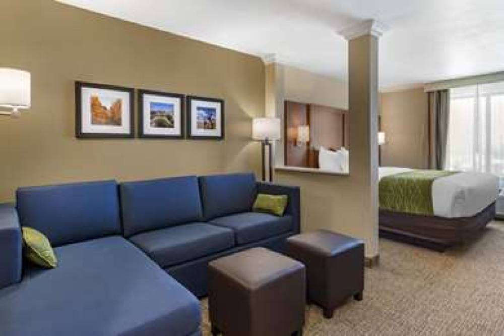 COMFORT SUITES ALBUQUERQUE AIRPORT 6