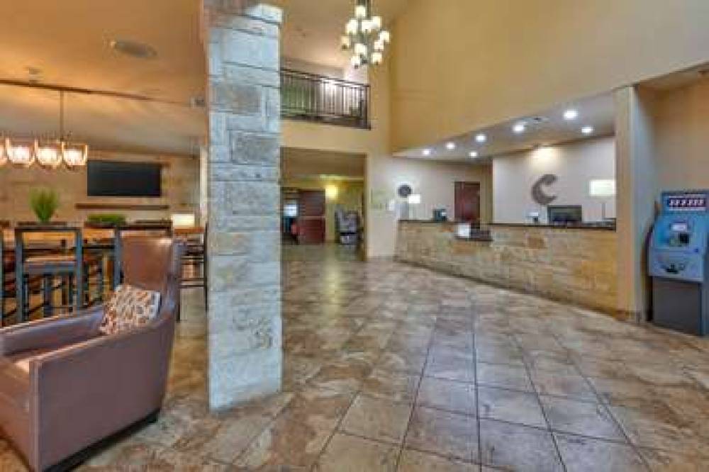 Comfort Suites Arlington - Entertainment District 3