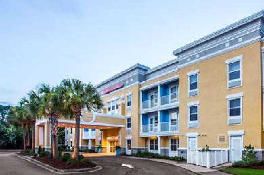 Comfort Suites At Isle Of Palms Con