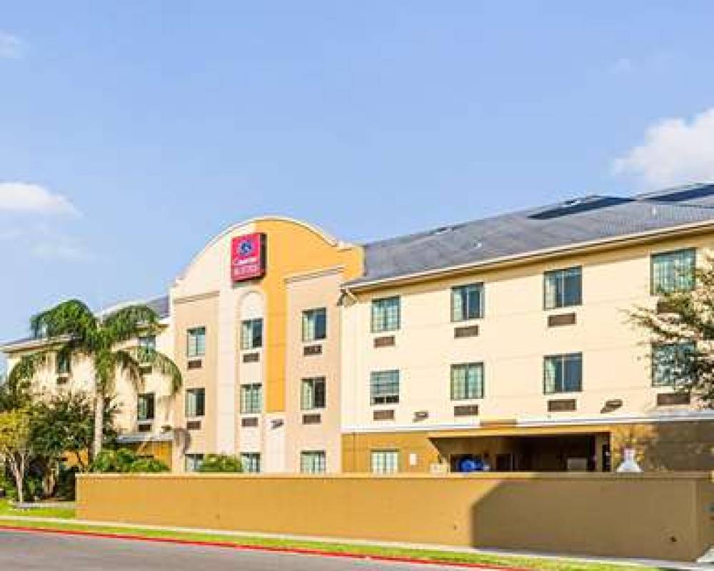 Comfort Suites At Plaza Mall 2