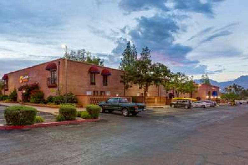 Comfort Suites At Sabino Canyon 2