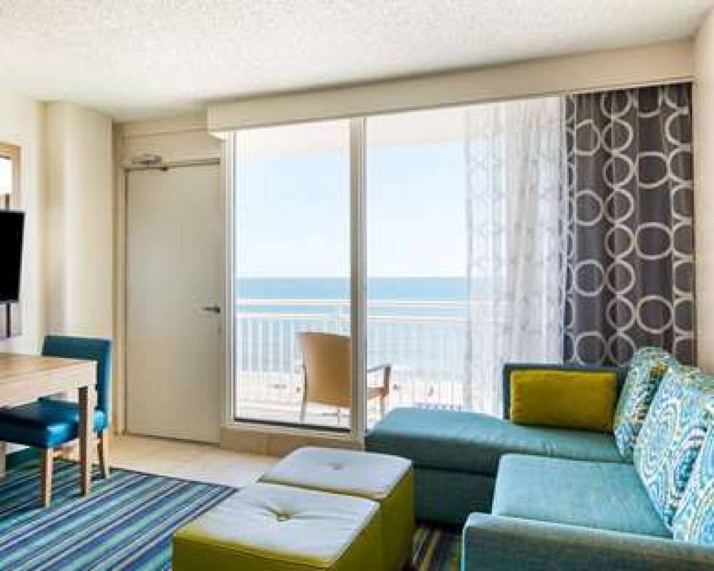 COMFORT SUITES BEACHFRONT 9