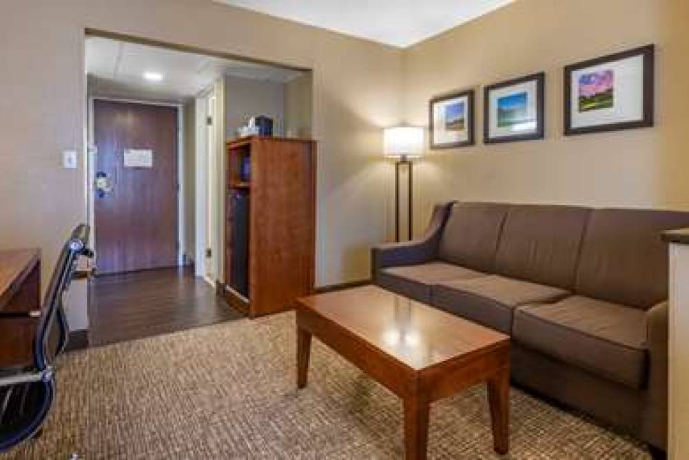 Comfort Suites Bethlehem Near Lehigh University And LVI Airport 10