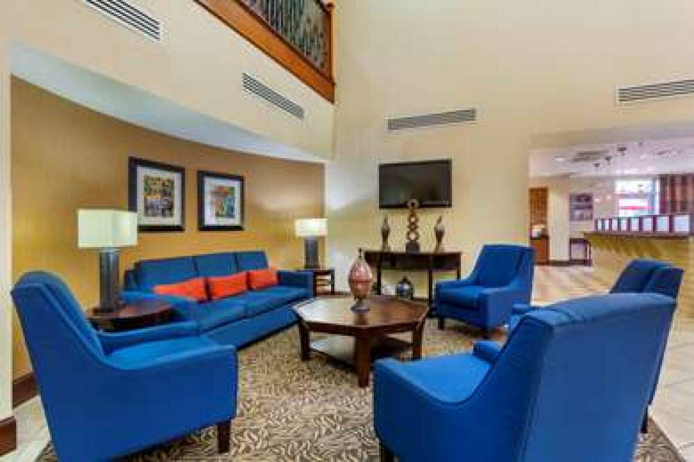 Comfort Suites Charleston West Ashley 6