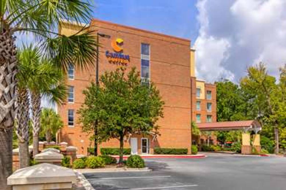 Comfort Suites Charleston West Ashley 1