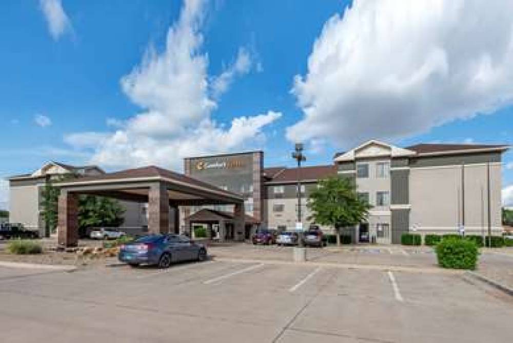 COMFORT SUITES CLOVIS 2