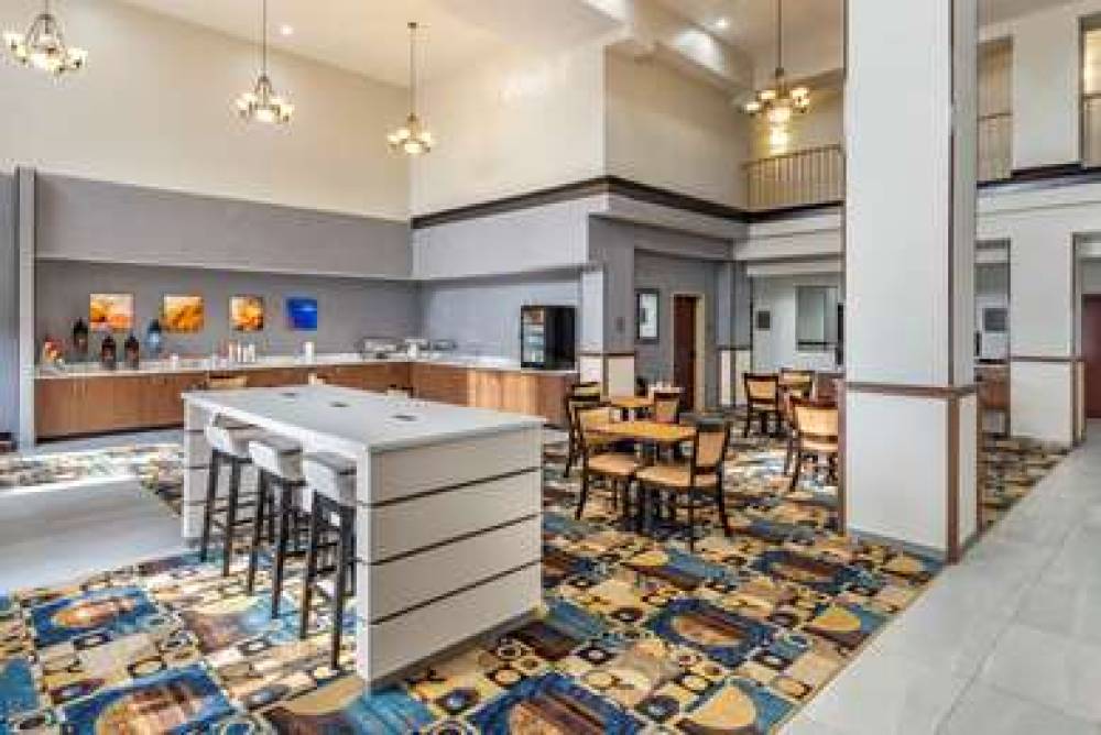 COMFORT SUITES CLOVIS 6